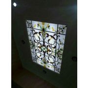 Декоративный витраж на потолок с подсветкой