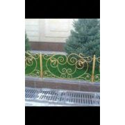 Декоративный металлический забор «классик» золотого цвета